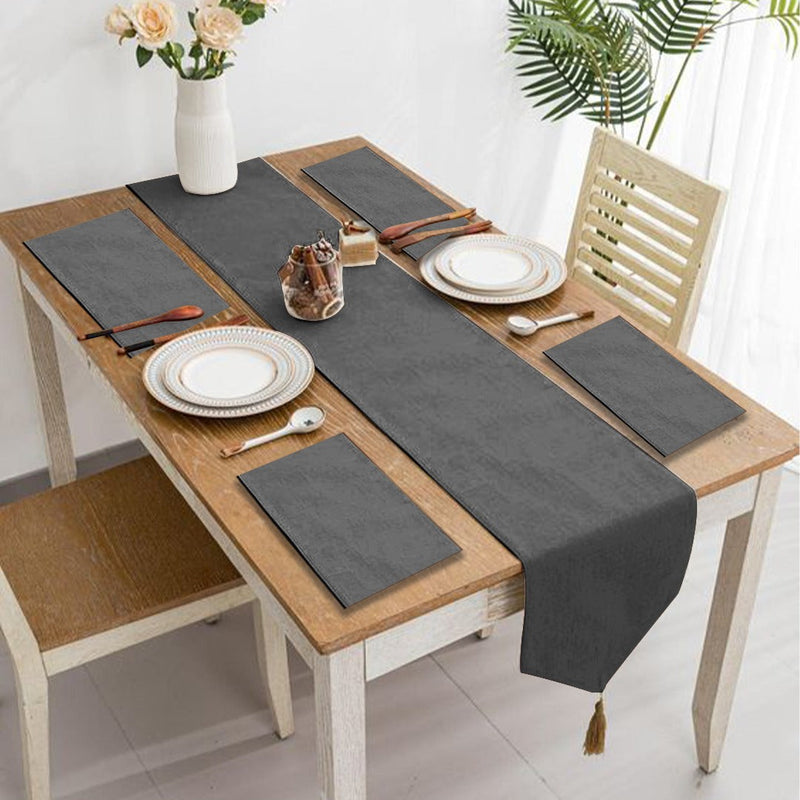 6 Person Clara Velvet Tassels Runner With Mats